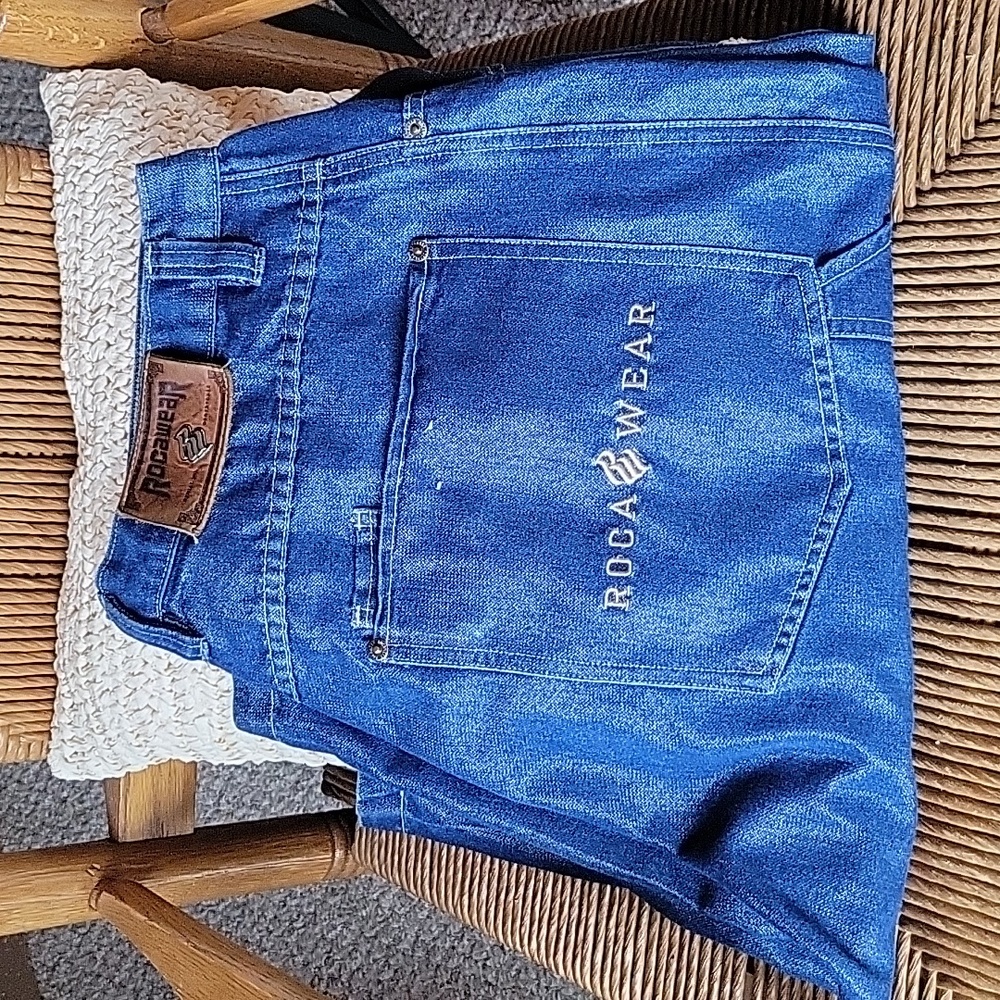 RocaWear carpenter jeans shorts, size 40